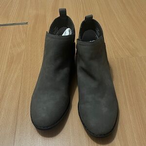 Stylish Brown Ankle Boots